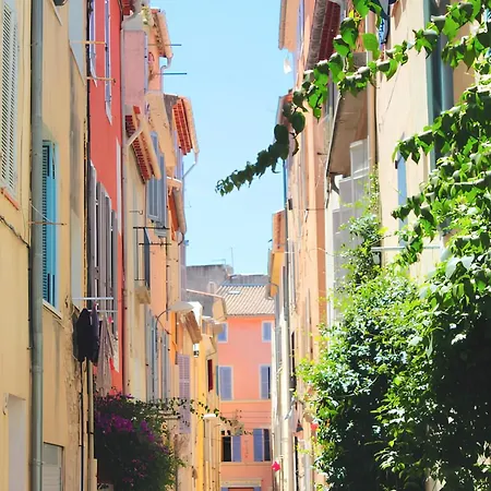 Providencia 2 - Shipyard And Yacht Crews *