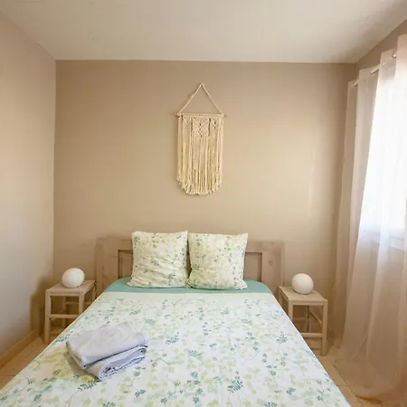 Providencia 2 - Shipyard And Yacht Crews *