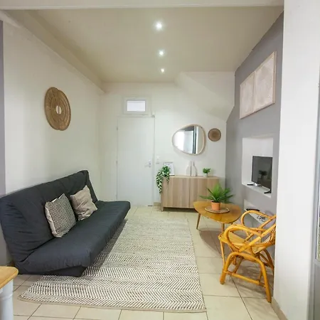 Providencia 2 - Shipyard And Yacht Crews *